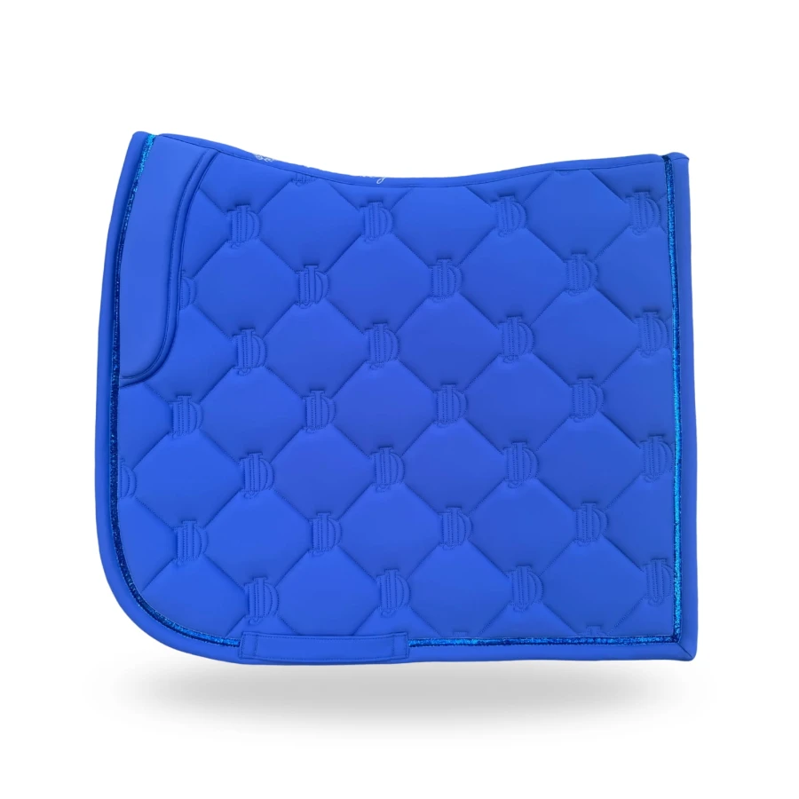 Niebieski czaprak dla konia Royal Blue Amara z ozdobnym tłoczeniem.